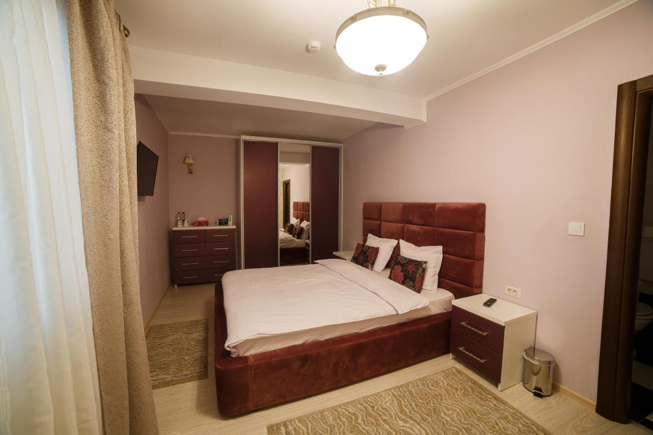 Gradina Mariajelor Hotel Câmpulung Moldovenesc エクステリア 写真