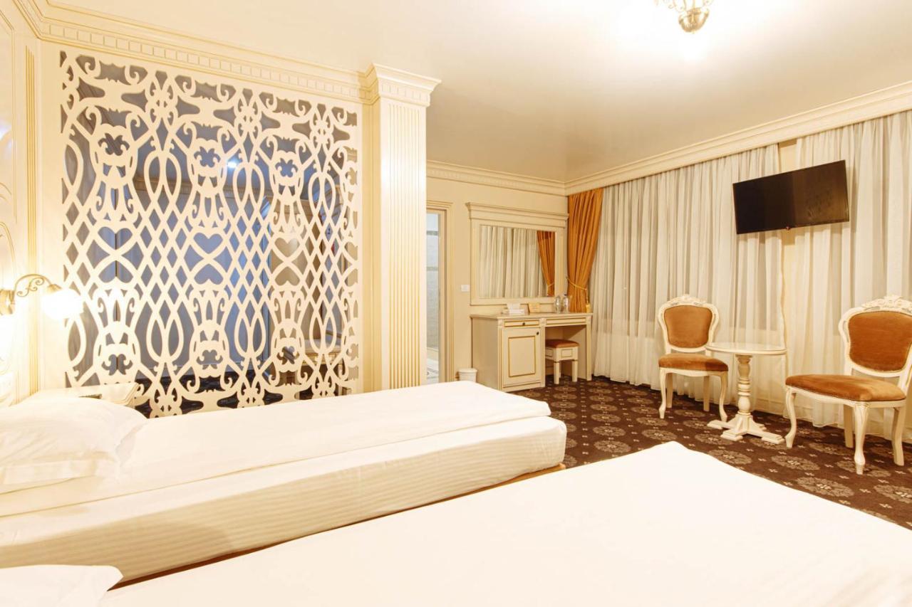 Gradina Mariajelor Hotel Câmpulung Moldovenesc エクステリア 写真