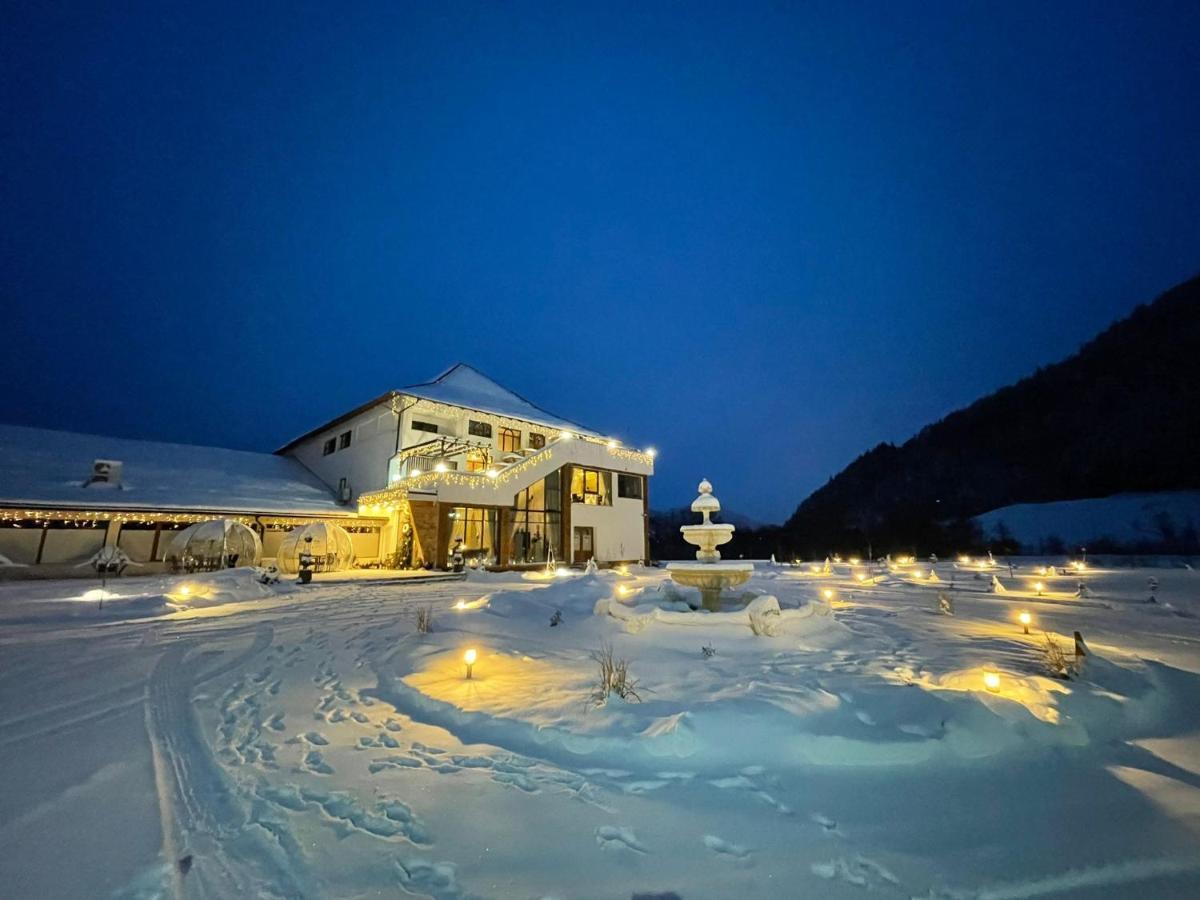 Gradina Mariajelor Hotel Câmpulung Moldovenesc エクステリア 写真